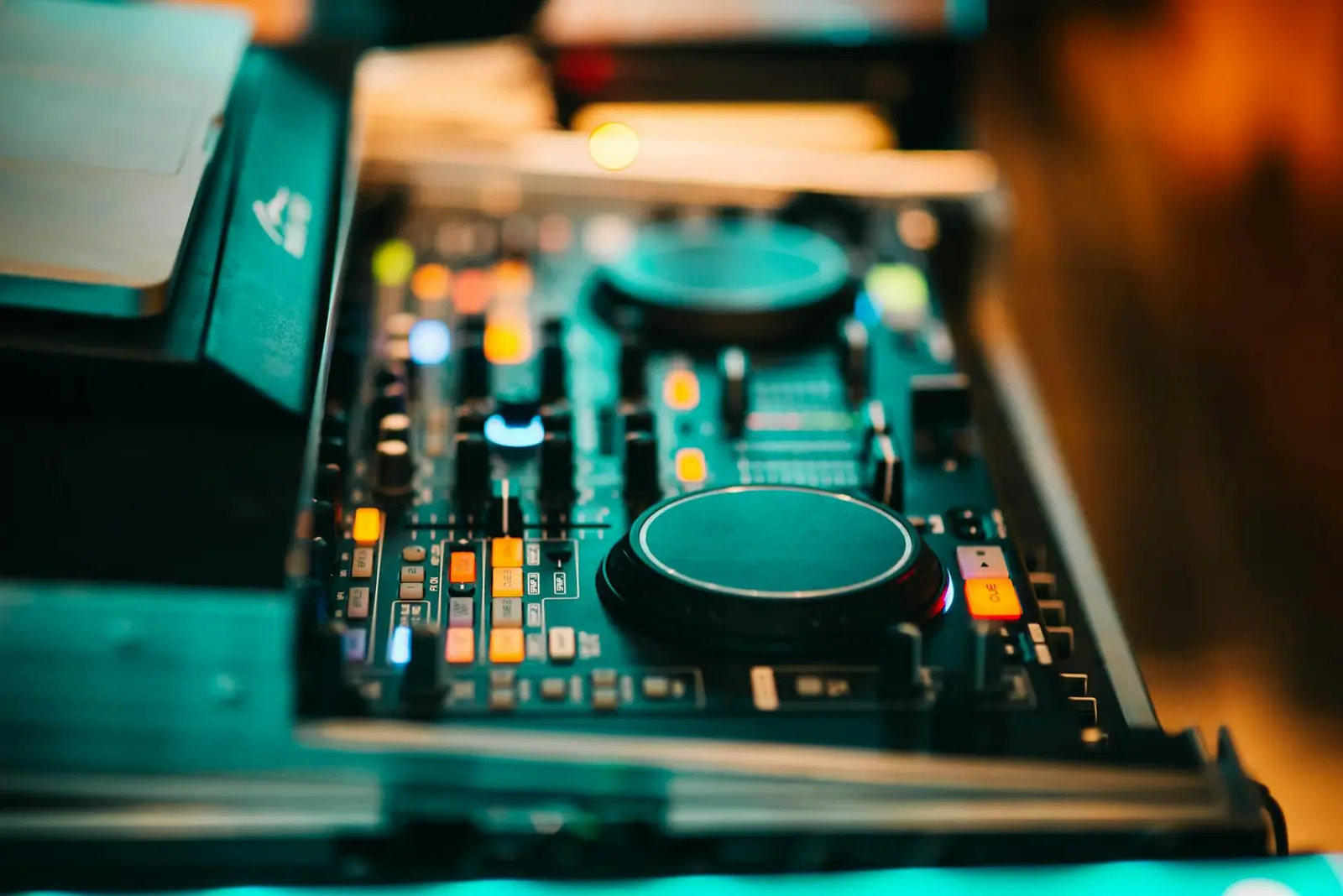 Dj